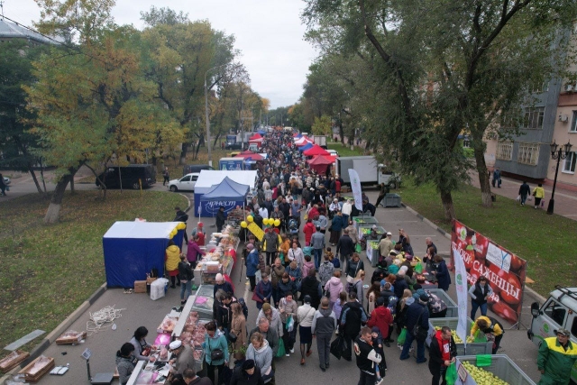 <i>Жителей Невинномыска пригласили 14 октября на традиционную Покровскую ярмарку</i>