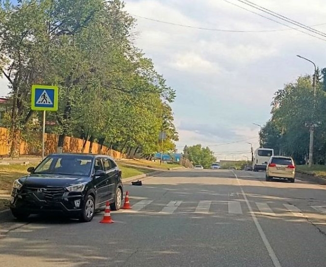 <i>В Кисловодске невнимательный местный водитель сбил на зебре ребёнка</i>