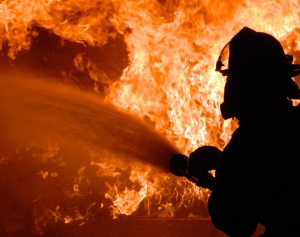 На Ставрополье два человека погибли 17 февраля при пожаре в частном доме