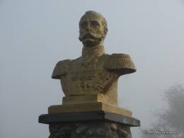 <i>Памятник Александру II в Дубовой Балке</i>