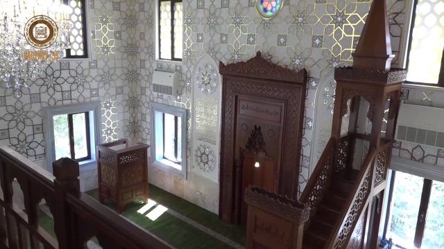 <i>В Мариуполе за счет чеченского фонда восстановили соборную мечеть</i>