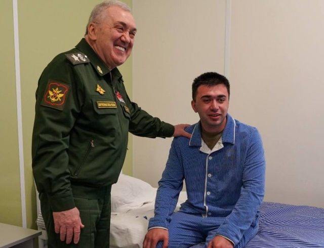 <i>Замминистра обороны проинспектировал работу госпиталя во Владикавказе</i>