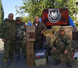 Ветераны Ставрополя доставили книги и гуманитарку в подшефный Антрацит