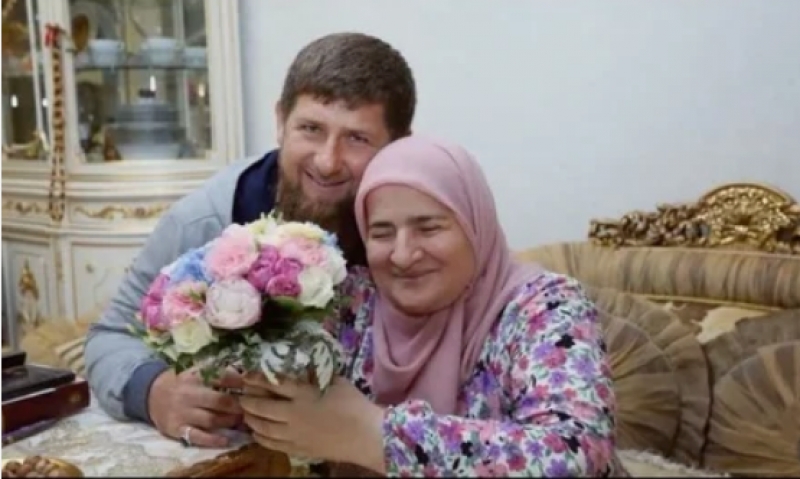 Глава Чечни рассказал о визите семьи в гости к Аймани Кадыровой
