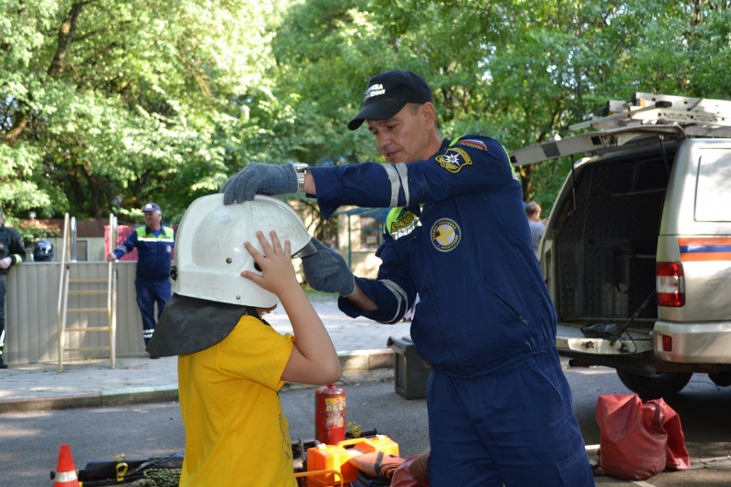 В Ставрополе для воспитанников лагеря «Лесная поляна» устроили противопожарный ликбез