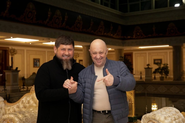 <i>Кадыров рассказал о причинах смеха на встрече с Евгением Пригожиным</i>
