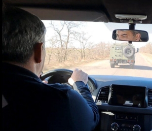 Глава КБР пересел на отечественный автомобиль задолго до указания Путина