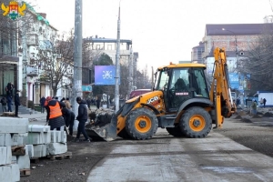 Мэр Махачкалы в очередной раз посетил реконструируемый участок дорожного полотна по улице Коркмасова