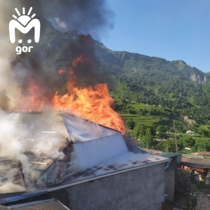 В дагестанском селе Гоготль загорелась мечеть и медресе