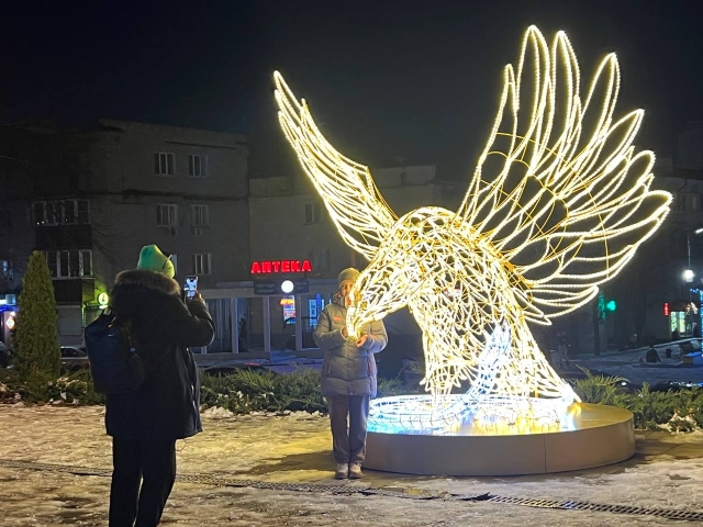 <i>Фирменный орел засиял на площади в Пятигорске</i>