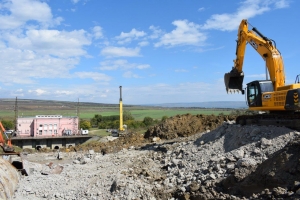На Каскаде Кубанских ГЭС продолжается реконструкция гидротехнических сооружений