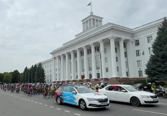 <i>В Нальчике стартовал VII этап велогонки «Дружба народов Северного Кавказа»</i>