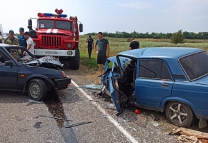 Начинающий водитель спровоцировал лобовое ДТП с 3 пострадавшими в Труновском округе