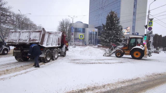 <i>Очередной снежный циклон пришел в Ставрополь</i>