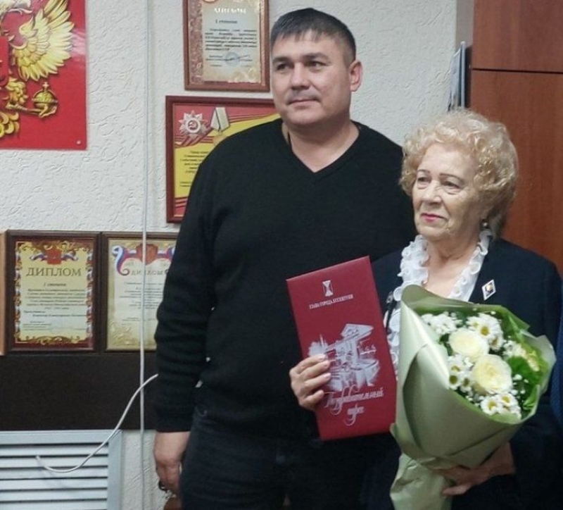 Врио главы Ессентуков поздравил чету Шевченко с бриллиантовой свадьбой