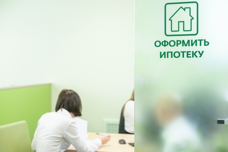 Подать заявку на ипотеку и получить решение банка можно на DomClick.ru