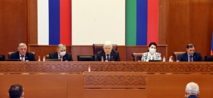 В Дагестане подал в отставку председатель НС РД Хизри Шихсаидов