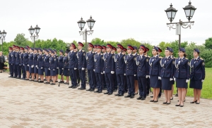 Сергей Меняйло вручил удостоверения воспитанникам кадетских классов СКР