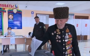 В Махачкале на выборы пришел ветеран ВОВ Ибрагим-Паша Султанович Садыков