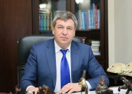 <i>Министр регионального развития РФ Игорь Слюняев</i>