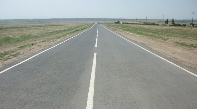 <i>В Степновском районе Ставрополья отремонтировали 1,5 км межпоселковой дороги</i>