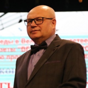 Михаил Василенко - журналист и поэт