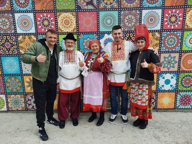 <i>Ставропольскую этнодеревню казаков посетил резидент Comedy Club</i>