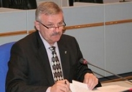 <i>Валерий Калугин был вынужден покинуть кресло председателя Комитета ДСК</i>