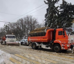Коммунальщики вывезли за неделю из Ставрополя 14,5 тысячи тонн снега
