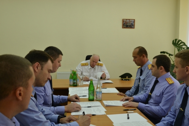 <i>На совещании Александр Бастрыкин заслушал отчеты о работе руководителей подразделений СКР</i>
