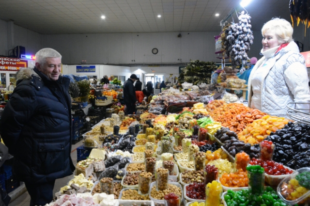 <i>В субботу, 27 января, на рынке побывал глава администрации города</i>